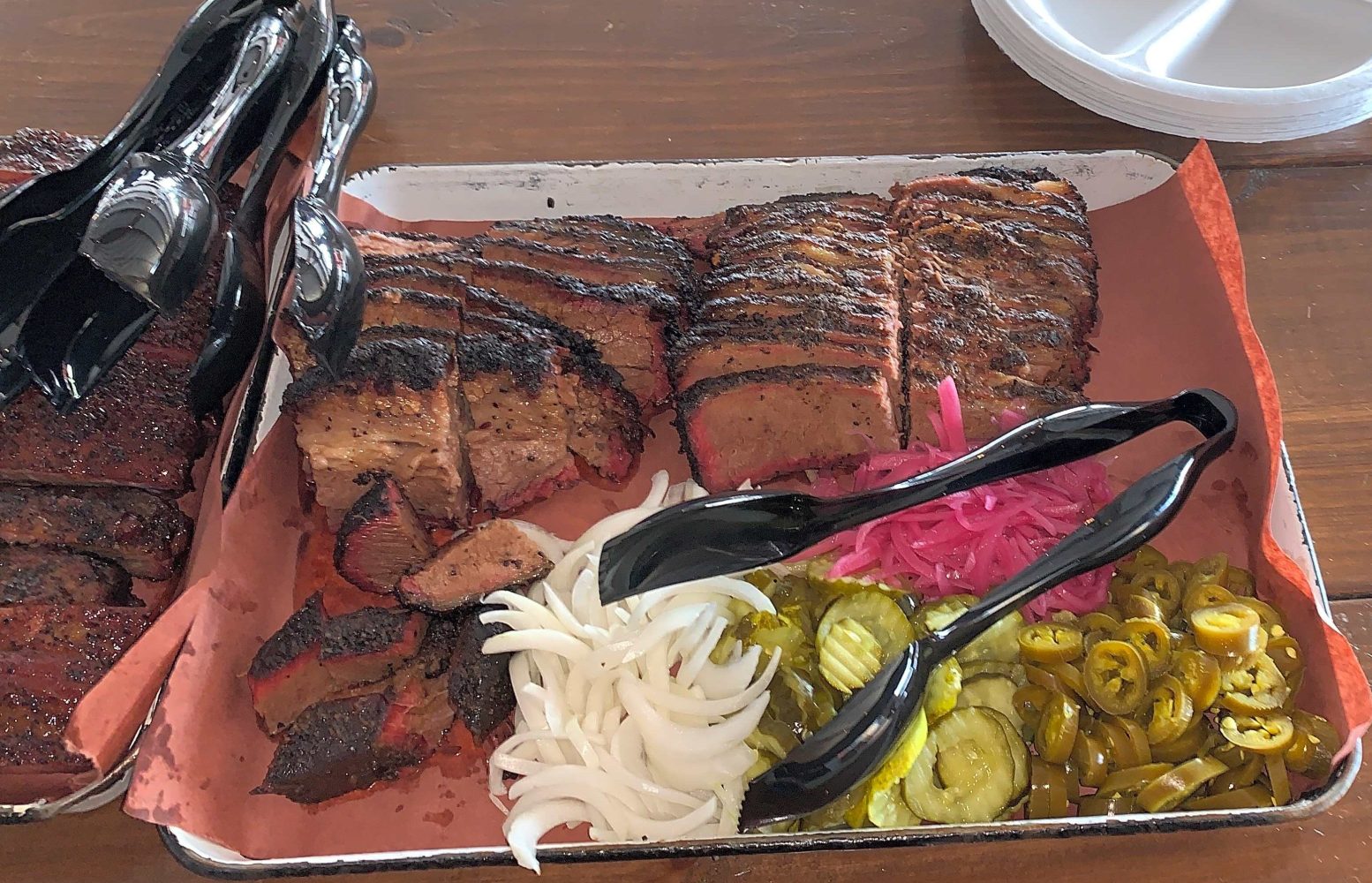 a plate of BBQ on a table